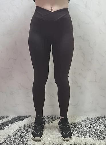 Leggings, Bike shorts: Ženske helanke tamne boje sa rebrastom teksturom. Karakteriše ih visok at lalafo.rs — 2 Leggings, Bike shorts: Ženske helanke tamne boje sa rebrastom teksturom. Karakteriše ih visok — 2