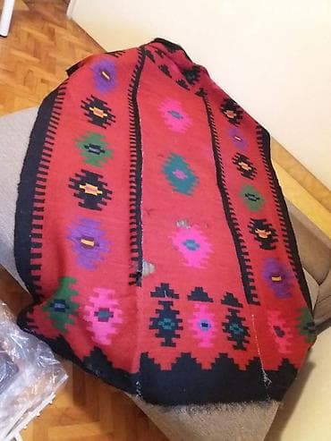 Prodajem sarene cilime dimenzija 185 x 160cm od ciste vune, rucno na lalafo.rs — 2 Prodajem sarene cilime dimenzija 185 x 160cm od ciste vune, rucno — 2