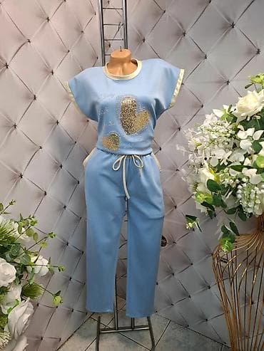 Damski dvodelni komplet – bluza i pantalone - Model: ležerni komplet na lalafo.rs Damski dvodelni komplet – bluza i pantalone - Model: ležerni komplet