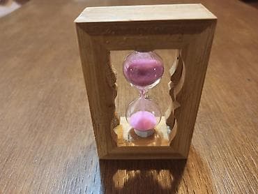 sat od papira: Mali peščani sat. Dimenzije 10cm x 6,5cm x at lalafo.rs — 2 sat od papira: Mali peščani sat. Dimenzije 10cm x 6,5cm x — 2