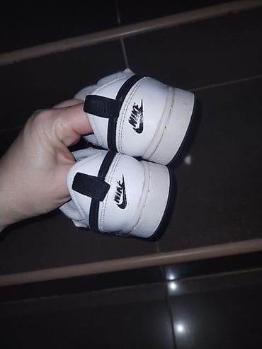 Dečije ocuvane patike u broju 32,merim gaziste po potrebi na lalafo.rs — 8 Dečije ocuvane patike u broju 32,merim gaziste po potrebi — 8