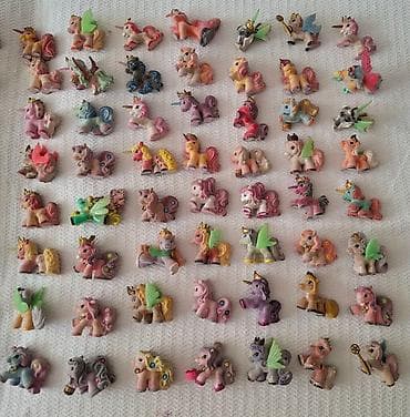 Obiman set igračaka inspirisan serijalom My Little Pony. Uključuje na lalafo.rs — 2 Obiman set igračaka inspirisan serijalom My Little Pony. Uključuje — 2