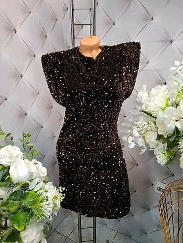 Ženska mini haljina sa šljokicama - Model: uska silueta, mini dužina at lalafo.rs — 4 Ženska mini haljina sa šljokicama - Model: uska silueta, mini dužina — 4