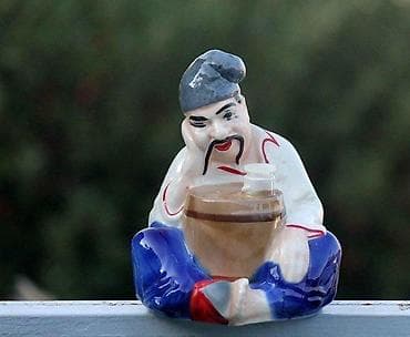 Stara kolekcionarska ručno oslikana porcelanska boca za piće. Stara at lalafo.rs — 2 Stara kolekcionarska ručno oslikana porcelanska boca za piće. Stara — 2