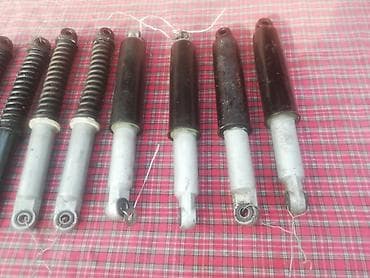 Amortizeri automatik a 3
Ispravni kao na. slikama
ide u paru at lalafo.rs — 2 Amortizeri automatik a 3
Ispravni kao na. slikama
ide u paru — 2