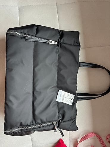 Stradivarius - Crna ženska torba – pufnasti/quilting stil Torba at lalafo.rs — 2 Stradivarius - Crna ženska torba – pufnasti/quilting stil Torba — 2