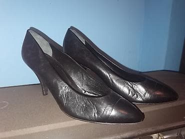 Crne italijanske štikle, donete iz Nemačke Ne bih rekla da su nošene na lalafo.rs — 2 Crne italijanske štikle, donete iz Nemačke Ne bih rekla da su nošene — 2