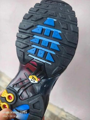 Nike Tn original
Veličine 41-46
Porudžbine u inbox na lalafo.rs — 7 Nike Tn original
Veličine 41-46
Porudžbine u inbox — 7
