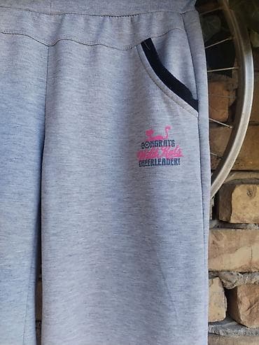 Skirts: Trenerka za devojčice, veličina 12 godina. - Model: donji deo at lalafo.rs — 2 Skirts: Trenerka za devojčice, veličina 12 godina. - Model: donji deo — 2