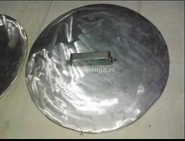 Dva aluminijumska poklopca sa slike, karakteristike u opisu, cena je na lalafo.rs — 2 Dva aluminijumska poklopca sa slike, karakteristike u opisu, cena je — 2