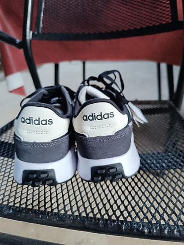 Original Adidas patike br 41,1/3. ( unutr.gazište slikano, Adidas ima na lalafo.rs — 4 Original Adidas patike br 41,1/3. ( unutr.gazište slikano, Adidas ima — 4