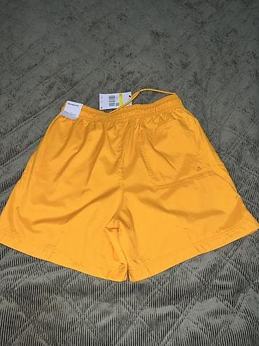 Sweaters: JORDAN Essentials Poolside Men Orange-White Shorts vel. S NOVO
HF at lalafo.rs — 4 Sweaters: JORDAN Essentials Poolside Men Orange-White Shorts vel. S NOVO
HF — 4