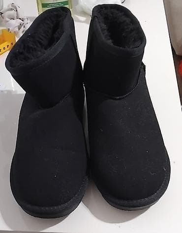 Ugg obuća 41, bоја - Crna na lalafo.rs — 1 Ugg obuća 41, bоја - Crna — 1