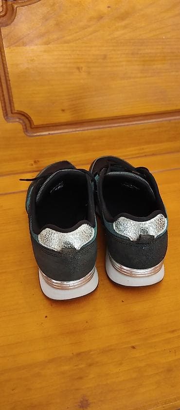 Zenske patike Colmar Originals – Vel 38.Tamno plave.Nosene.Unutar je na lalafo.rs — 3 Zenske patike Colmar Originals – Vel 38.Tamno plave.Nosene.Unutar je — 3