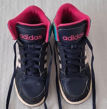 Adidas original duboke patike za devojčice Veličina 35 ug 21.5 cm na lalafo.rs — 2 Adidas original duboke patike za devojčice Veličina 35 ug 21.5 cm — 2