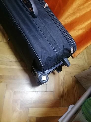 Kofer veliki ELF platneni crni oko 70 /45 /30 ispravan Mogućnost na lalafo.rs — 8 Kofer veliki ELF platneni crni oko 70 /45 /30 ispravan Mogućnost — 8