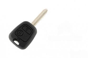 Daljinski ključ za automobil – 2 dugmeta - Tip: mehanički ključ sa at lalafo.rs — 2 Daljinski ključ za automobil – 2 dugmeta - Tip: mehanički ključ sa — 2