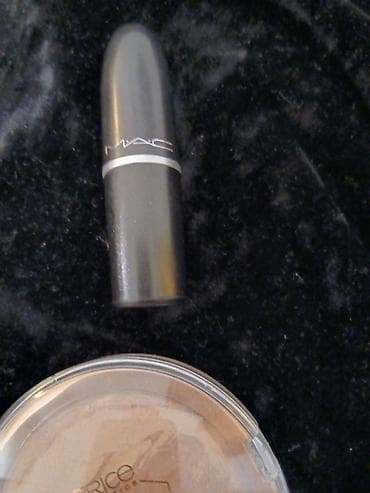 Mac karmin. women secret body mist i catricce bronzer. sve kao novo na lalafo.rs — 1 Mac karmin. women secret body mist i catricce bronzer. sve kao novo — 1