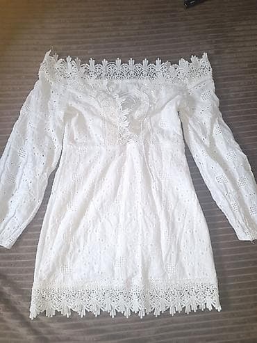 Bela čipkana haljina/ tunika sa dugim rukavima i otvorenim ramenima na lalafo.rs Bela čipkana haljina/ tunika sa dugim rukavima i otvorenim ramenima