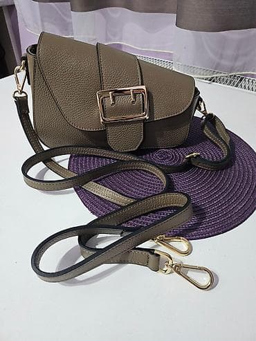 Novo kožna asimetrična torbica u kapućino boji. Dimenzije 26×17-12×8 na lalafo.rs — 9 Novo kožna asimetrična torbica u kapućino boji. Dimenzije 26×17-12×8 — 9