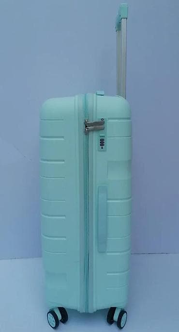 Travel suitcases and bags: Tvrdi kofer na točkiće – mint zelena boja - Materijal: čvrsta at lalafo.rs — 10 Travel suitcases and bags: Tvrdi kofer na točkiće – mint zelena boja - Materijal: čvrsta — 10