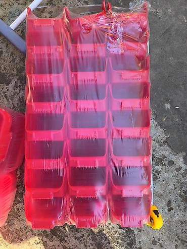 Plastični zidni organizator sa fiokicama za sitan materijal - Tip na lalafo.rs — 2 Plastični zidni organizator sa fiokicama za sitan materijal - Tip — 2