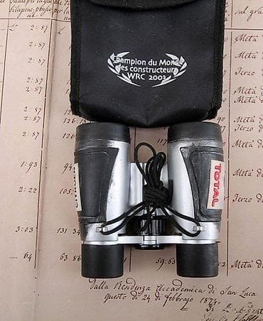 DVOGLED Championnat du monde des rallyes 2003. Kolekcionarski na lalafo.rs DVOGLED Championnat du monde des rallyes 2003. Kolekcionarski