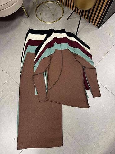 Rebrasti dvodelni komplet – džemper i suknja - Model: uski kroj sa at lalafo.rs — 2 Rebrasti dvodelni komplet – džemper i suknja - Model: uski kroj sa — 2