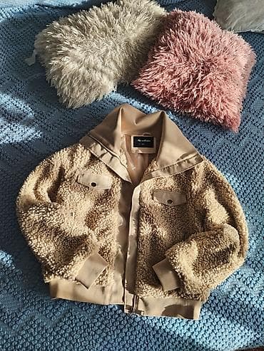 Ženska jakna od veštačkog krzna (teddy/šerpa) – bež - Veličina: M/L na lalafo.rs — 1 Ženska jakna od veštačkog krzna (teddy/šerpa) – bež - Veličina: M/L — 1