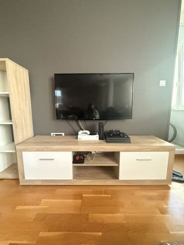 Komplet modernog dnevnog boravka – TV komoda, komoda sa fiokama i na lalafo.rs Komplet modernog dnevnog boravka – TV komoda, komoda sa fiokama i