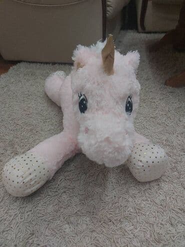 ** Veliki plišani jednorog NOVO **
Dužina je 70 cm. Nov sa etiketom na lalafo.rs ** Veliki plišani jednorog NOVO **
Dužina je 70 cm. Nov sa etiketom