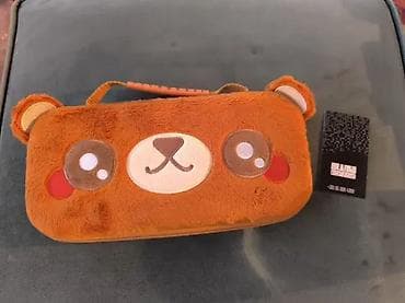 Dizajniranod strane MAD Engine (Los Angeles) Novo, nekorišćeno Pliš na lalafo.rs — 1 Dizajniranod strane MAD Engine (Los Angeles) Novo, nekorišćeno Pliš — 1