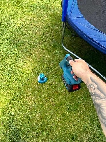 - Aku trimer za travu - na baterije - - Izuzetno kvalitetan i jak na lalafo.rs — 2 - Aku trimer za travu - na baterije - - Izuzetno kvalitetan i jak — 2