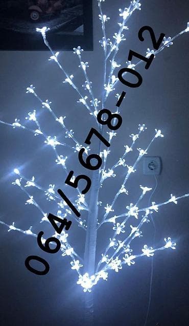 LED novogodišnje ukrasno drvo Elegantno LED novogodišnje drvo u beloj at lalafo.rs — 2 LED novogodišnje ukrasno drvo Elegantno LED novogodišnje drvo u beloj — 2