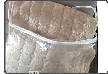 2 komada flekera veličine 70 x 240 dostupno odmah at lalafo.rs — 4 2 komada flekera veličine 70 x 240 dostupno odmah — 4