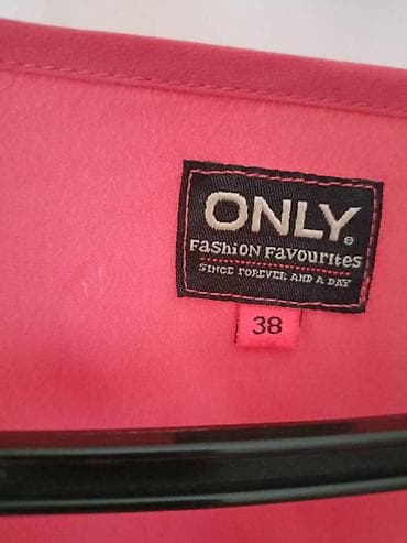 ONLY košulja. Napred ima flekicu (fotografija br.4) Koralna boja na lalafo.rs — 3 ONLY košulja. Napred ima flekicu (fotografija br.4) Koralna boja — 3