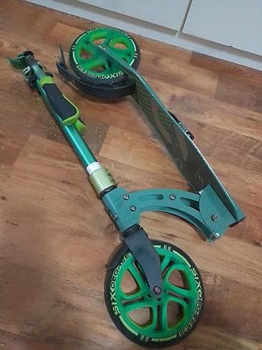 Trotinet je potouno ispravan, u odlicnom stanju je sa sitnim tragovima at lalafo.rs — 9 Trotinet je potouno ispravan, u odlicnom stanju je sa sitnim tragovima — 9