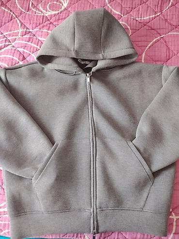 ZARA muški dukser sa rajsferšlusom i kapuljačom - Model: klasična na lalafo.rs — 1 ZARA muški dukser sa rajsferšlusom i kapuljačom - Model: klasična — 1