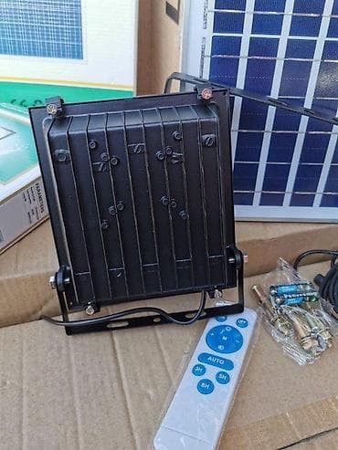 Solarni Reflektor sa senzor, daljinski wailers 100w 200w. Vodootporni na lalafo.rs — 2 Solarni Reflektor sa senzor, daljinski wailers 100w 200w. Vodootporni — 2