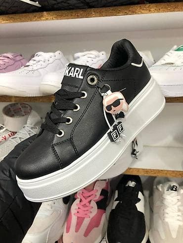 Ankle boots: Karl Lagerfeld patike
Novo
Brojevi 36 do 41
fb Moja Kupovina 1 at lalafo.rs — 1 Ankle boots: Karl Lagerfeld patike
Novo
Brojevi 36 do 41
fb Moja Kupovina 1 — 1