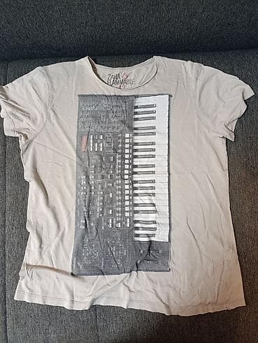 Zara majica sa printom sintisajzera/klavijature - Brend/model: Zara na lalafo.rs — 2 Zara majica sa printom sintisajzera/klavijature - Brend/model: Zara — 2