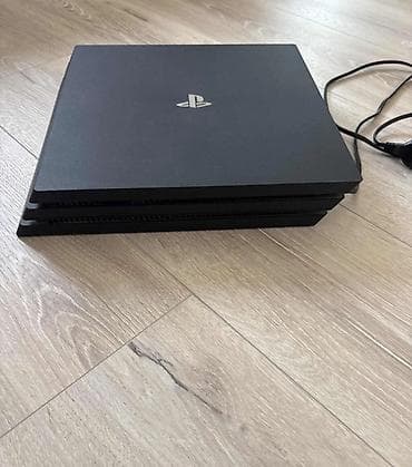 Sony PlayStation 4 Pro konzola, elegantnog crnog dizajna, nudi at lalafo.rs — 3 Sony PlayStation 4 Pro konzola, elegantnog crnog dizajna, nudi — 3