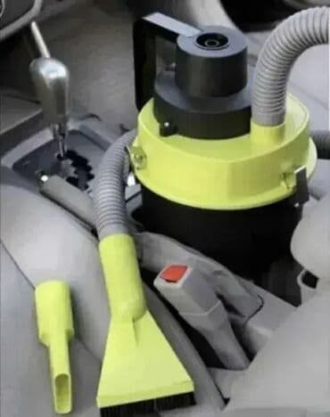 Usisivač na upaljač za auto 🚗 Praktičan usisivač namenjen za čišćenje na lalafo.rs Usisivač na upaljač za auto 🚗 Praktičan usisivač namenjen za čišćenje