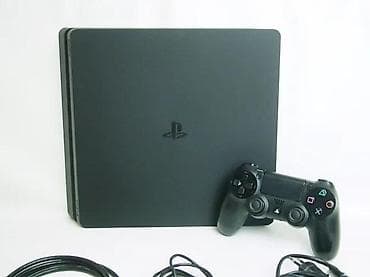U ponudi je Sony PlayStation 4 Slim (najnoviji Slim model). Konzola je na lalafo.rs U ponudi je Sony PlayStation 4 Slim (najnoviji Slim model). Konzola je