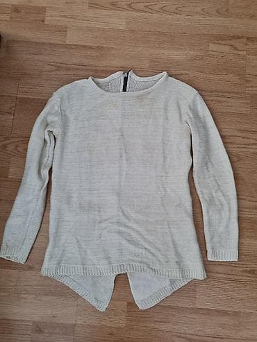 Džemper svetle bež boje sa dugim rukavima i okruglim izrezom at lalafo.rs Džemper svetle bež boje sa dugim rukavima i okruglim izrezom