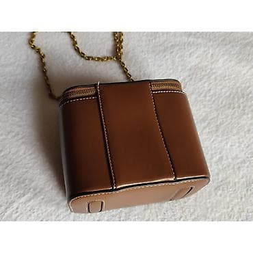 ZARA braon torbica – 3000 dinara - Model: kutijasta/boxy mini torbica at lalafo.rs — 5 ZARA braon torbica – 3000 dinara - Model: kutijasta/boxy mini torbica — 5