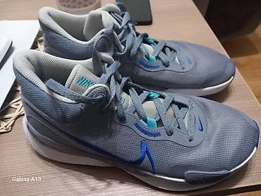 Nike patike za košarku u odličnom stanju,broj 41.5,za vise informacije at lalafo.rs — 2 Nike patike za košarku u odličnom stanju,broj 41.5,za vise informacije — 2