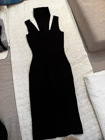 Herve Leger crna “bandage” haljina, veličina S. - Model: uska midi na lalafo.rs — 3 Herve Leger crna “bandage” haljina, veličina S. - Model: uska midi — 3