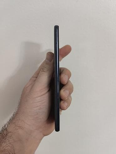 Samsung A50 dual sim sim free. Verzija sa 4/128gb memorije. Uz telefon na lalafo.rs — 2 Samsung A50 dual sim sim free. Verzija sa 4/128gb memorije. Uz telefon — 2