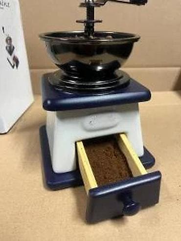 cepaci za drva: Ručna mlin za kafu TCM – Kaffeemühle - Dekorativan i funkcionalan na lalafo.rs — 5 cepaci za drva: Ručna mlin za kafu TCM – Kaffeemühle - Dekorativan i funkcionalan — 5